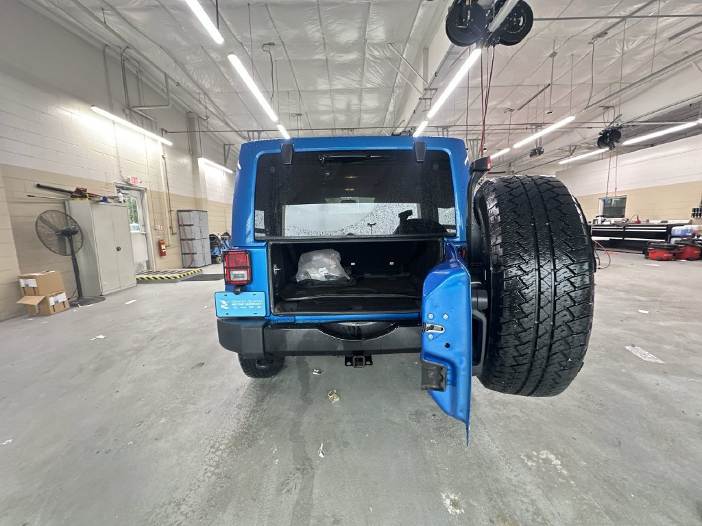 Used 2015 Jeep Wrangler Unlimited Sahara AWD/4WD image 26