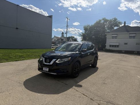 Used 2020 Nissan Rogue SV AWD/4WD image 3