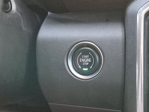 Certified 2025 GMC Acadia Denali image 28