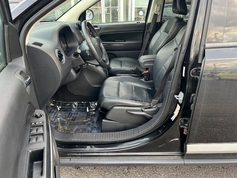 Used 2009 Jeep Compass Limited w/ Sun/Sound Group FWD image 21