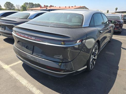 Used 2022 Lucid Air Grand Touring image 7