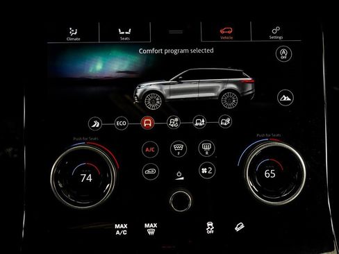 Used 2020 Land Rover Range Rover Velar S image 24