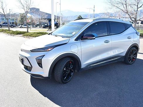 Used 2023 Chevrolet Bolt EUV Premier w/ Sun & Sound Package image 3