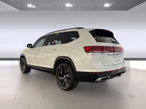 New 2026 Volkswagen Atlas SE image 3