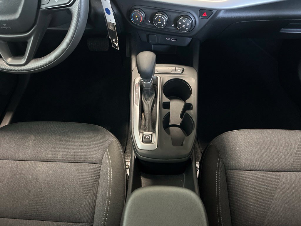 Used 2024 Chevrolet Trax LS w/ LS Convenience Package FWD image 10