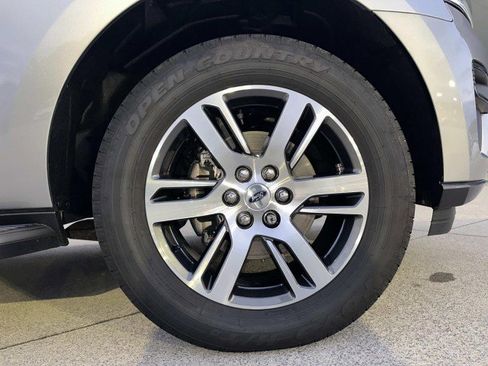 Used 2024 Ford Expedition Max XLT image 12