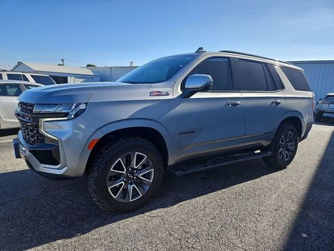 Used 2023 Chevrolet Tahoe Z71 w/ Luxury Package image 2