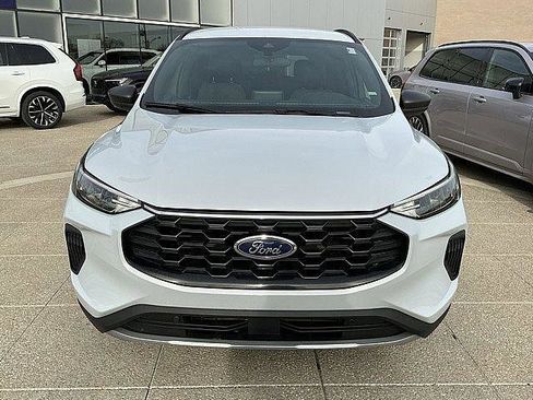 Used 2025 Ford Escape ST-Line AWD/4WD image 12