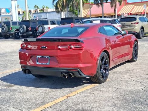 Used 2023 Chevrolet Camaro LT RWD image 4