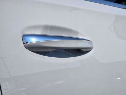 Used 2024 Mercedes-Benz Maybach GLS 600 4MATIC image 32