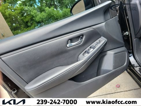Used 2023 Nissan Sentra S FWD image 18