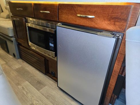 Used 2022 Mercedes-Benz Sprinter 3500 image 22