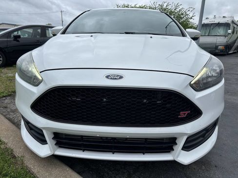 Used 2016 Ford Focus ST image 4