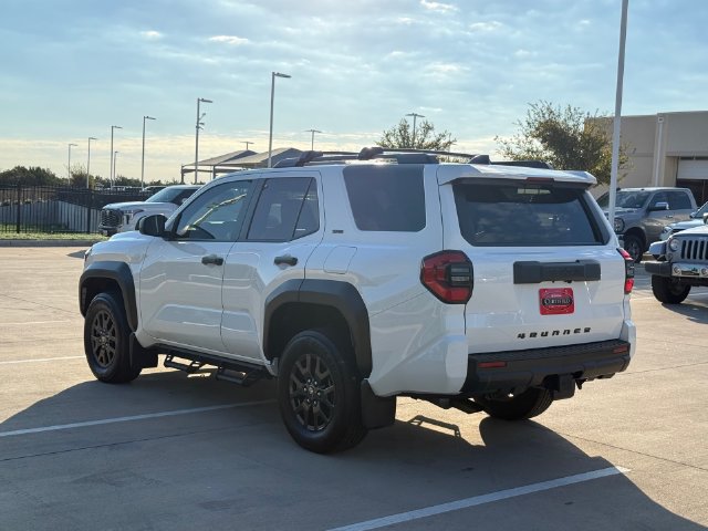Used 2025 Toyota 4Runner SR5 AWD/4WD image 5