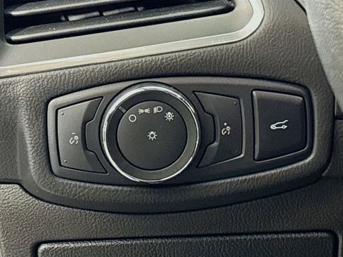 Used 2018 Ford Edge Titanium w/ Equipment Group 302A image 13