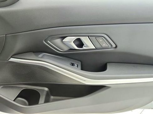 Used 2025 BMW 330i xDrive Sedan image 24