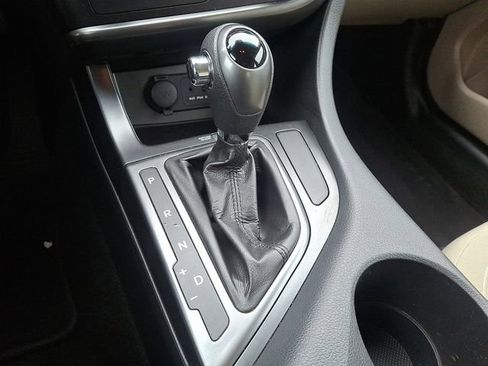 Used 2011 Kia Optima LX w/ Convenience Pkg image 15