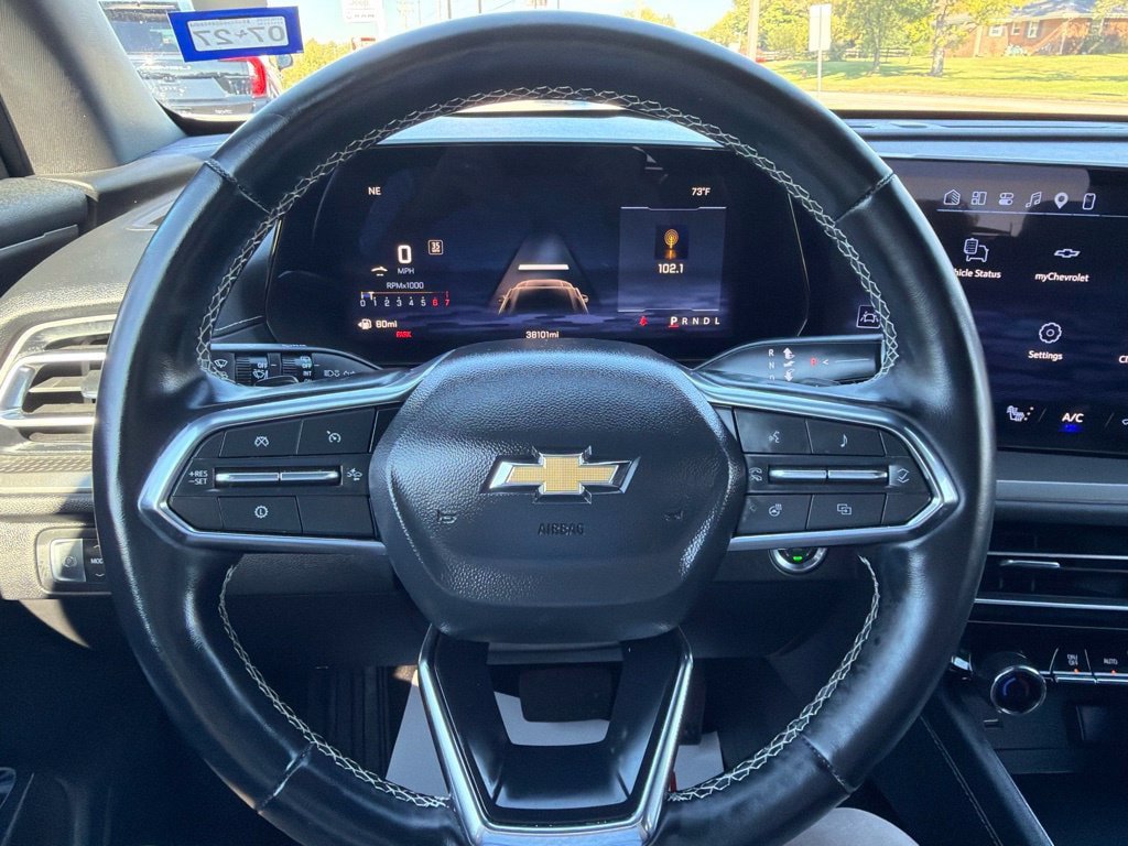 Used 2026 Chevrolet Traverse LT FWD image 24
