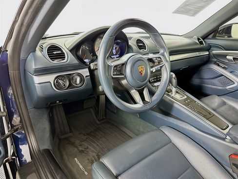Used 2018 Porsche 718 Cayman image 9