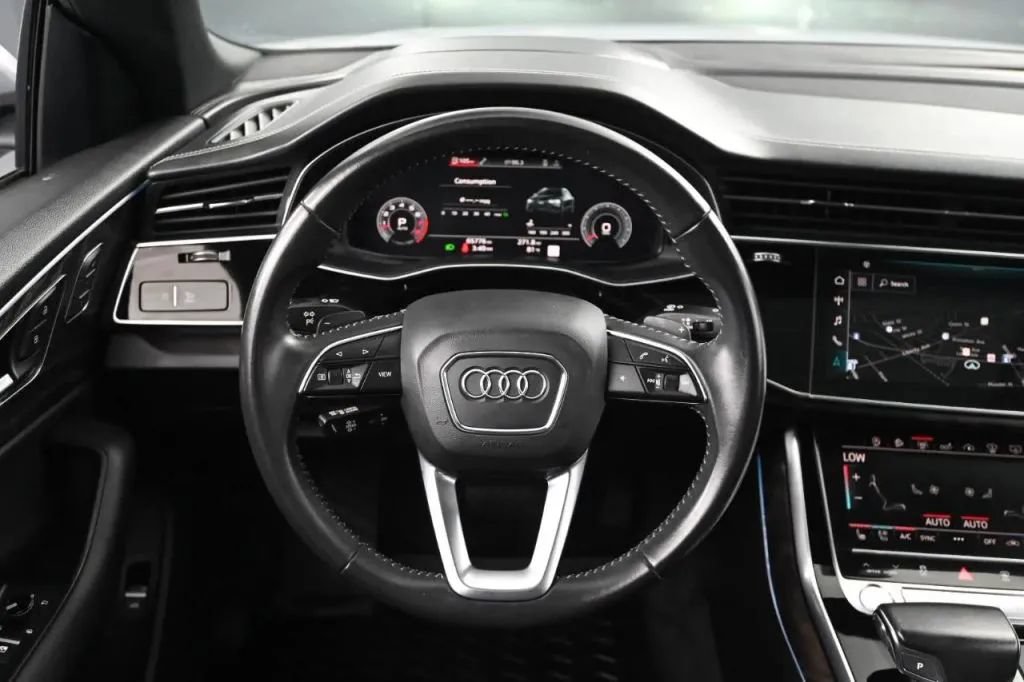 Used 2019 Audi Q8 Prestige AWD/4WD image 26