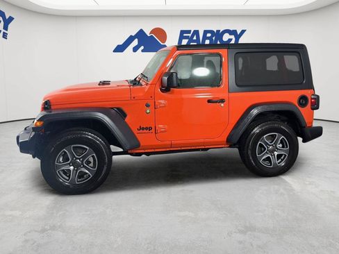 Used 2023 Jeep Wrangler Sport AWD/4WD image 2