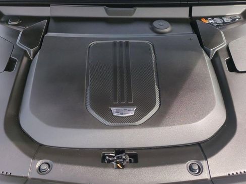 Certified 2024 Cadillac Lyriq Luxury RWD image 18
