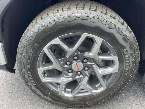 New 2026 GMC Sierra 1500 SLT w/ SLT Premium Plus Package AWD/4WD image 6