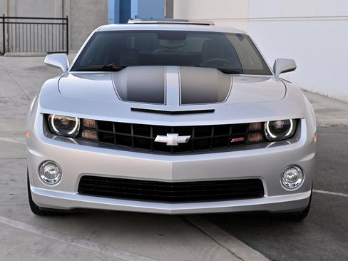 Used 2011 Chevrolet Camaro SS RWD image 11