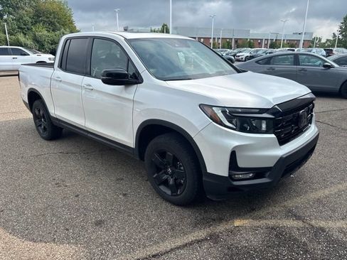 Used 2024 Honda Ridgeline Black Edition image 2