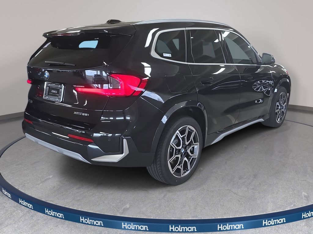 Used 2026 BMW X1 xDrive28i w/ Convenience Package AWD/4WD image 4