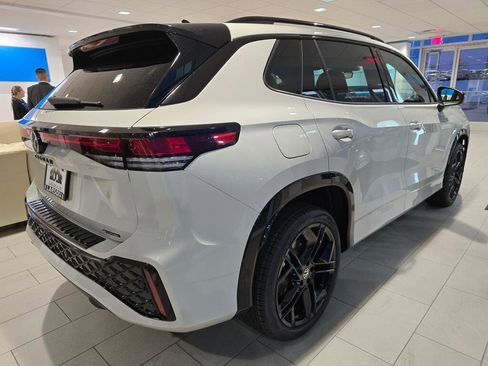 New 2026 Volkswagen Tiguan SE R-Line AWD/4WD image 2