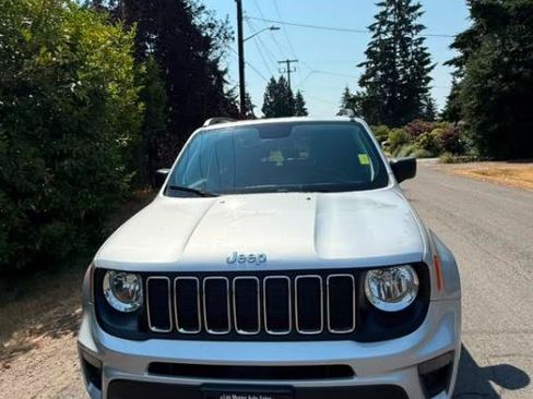 Used 2020 Jeep Renegade Sport w/ Sport Appearance Group FWD image 4