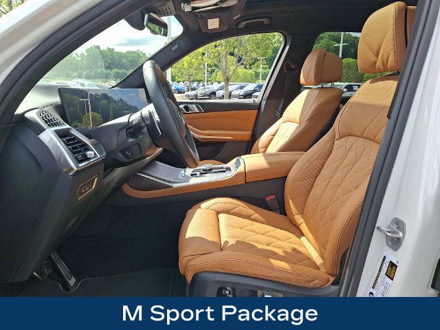 Used 2026 BMW X7 xDrive40i w/ M Sport Package AWD/4WD image 2