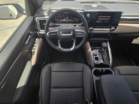 New 2026 GMC Canyon Denali AWD/4WD image 9