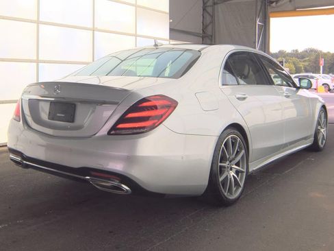 Used 2020 Mercedes-Benz S 560 Sedan w/ AMG Line Exterior image 3