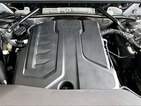 Used 2025 Audi Q5 Premium Plus w/ Premium Plus AWD/4WD image 30