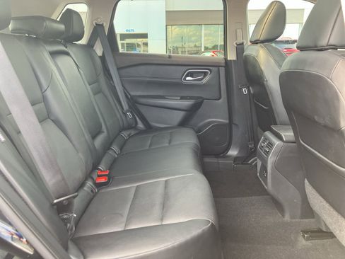 Used 2021 Nissan Rogue SV w/ Premium Package AWD/4WD image 31