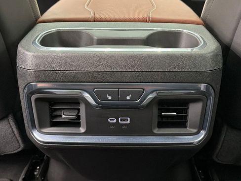 Used 2026 GMC Sierra 3500 Denali Ultimate AWD/4WD image 39