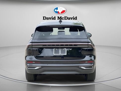 New 2026 Lincoln Nautilus Premier AWD/4WD image 6