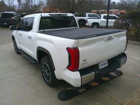 Used 2024 Toyota Tundra Limited image 10