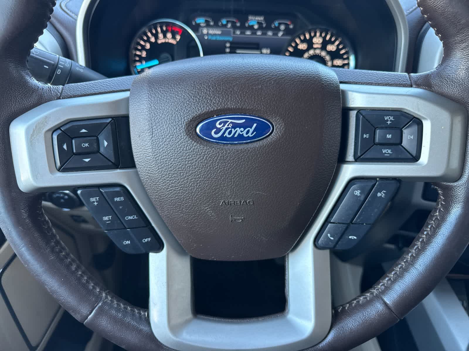 Used 2018 Ford F150 Lariat w/ Equipment Group 502A Luxury AWD/4WD image 23