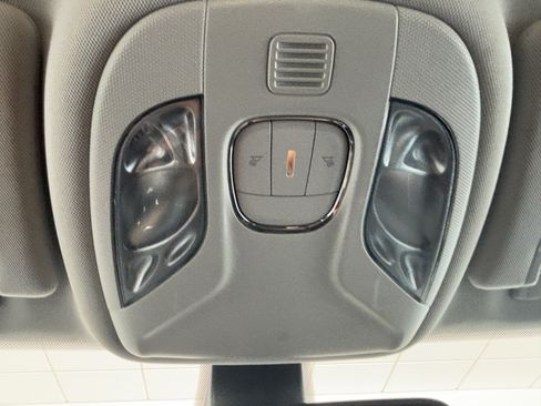 Used 2020 Jeep Compass Limited AWD/4WD image 19