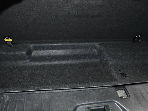 Used 2022 Nissan Armada SL image 36