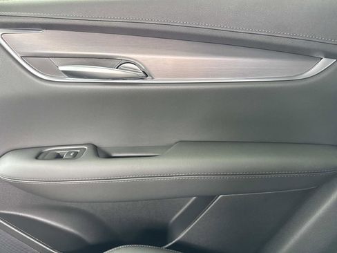 New 2026 Cadillac XT5 Luxury image 15