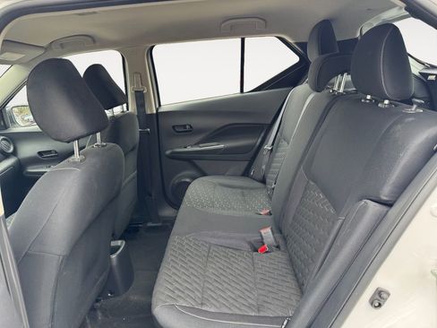 Used 2022 Nissan Kicks S image 13