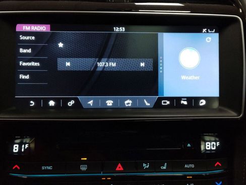 Used 2017 Jaguar F-PACE S image 21