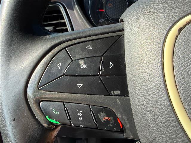 Used 2017 Dodge Challenger R/T w/ Driver Convenience Group RWD image 17
