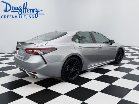 Used 2023 Toyota Camry XSE image 5