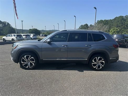 Used 2021 Volkswagen Atlas SEL Premium image 2