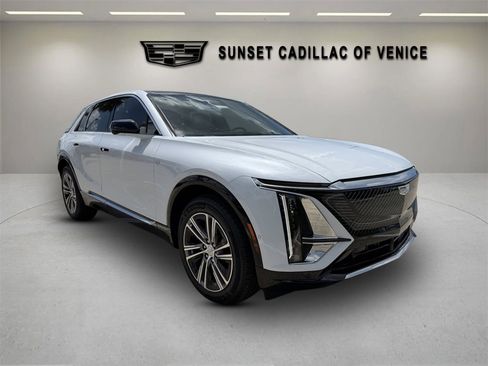 New 2026 Cadillac Lyriq Premium Luxury RWD image 1